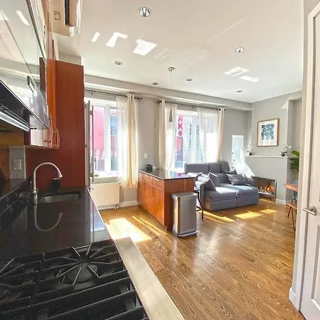 Gorgeous Three Bedroom West Village Townhouse New York Exterior photo